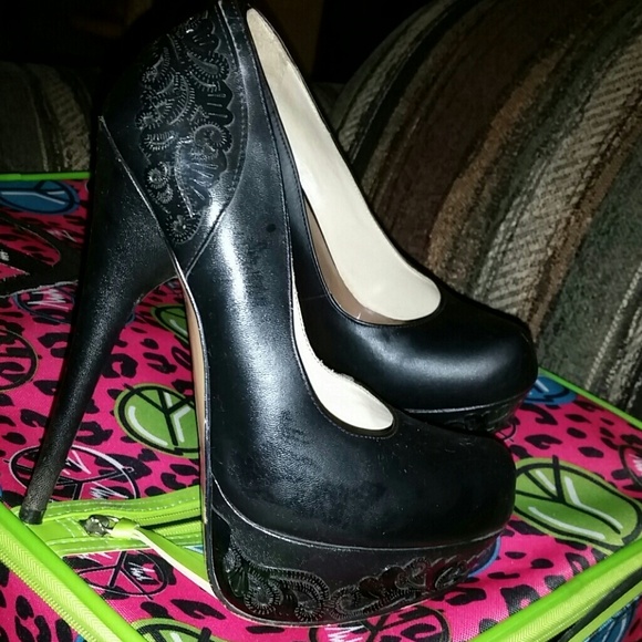 Andrea heels - Picture 2 of 4