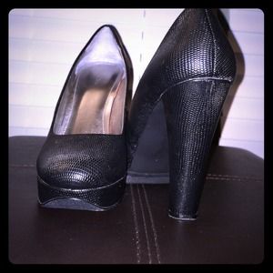Calvin Klein "Carley" Chunky Pewter Heels Sz. 9