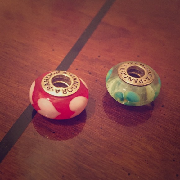 2 pandora glass beads .925 silver core / 🙌