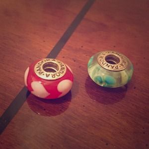 2 pandora glass beads .925 silver core / 🙌