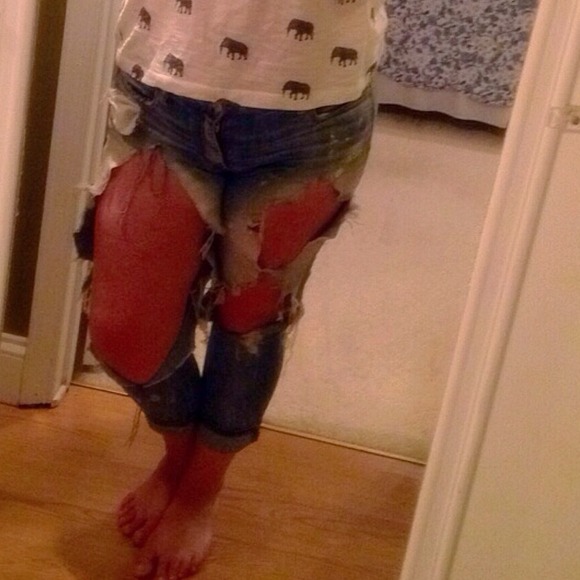 holey jeans 😊 - Picture 1 of 4