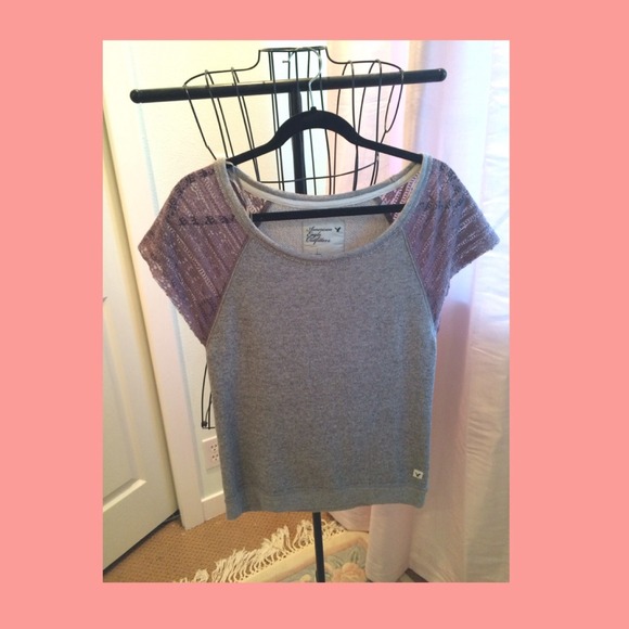 American Eagle cute cutoff sweatshirt