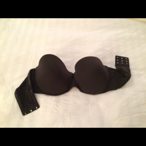 **SOLD** Studio La Perla Strapless Bra