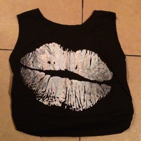 Black Crop Top w// silver kiss on the front.