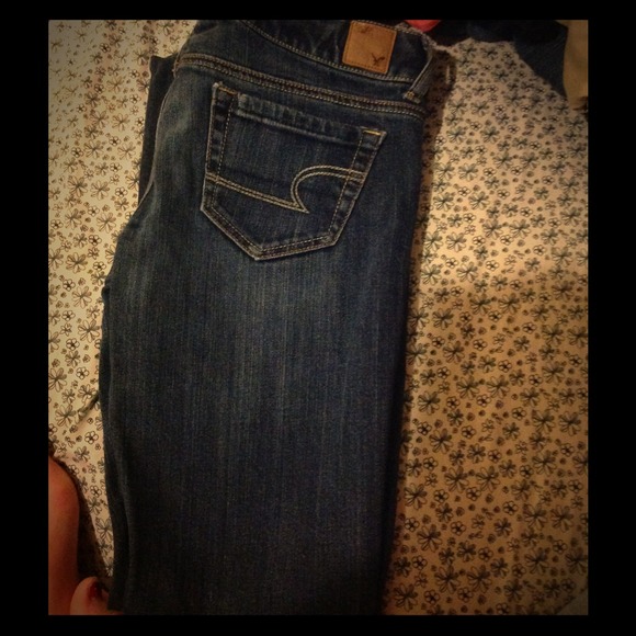 American eagle favorite boyfriend jeans
