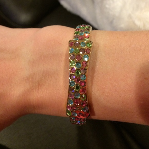 Bracelet and earrings matching set!