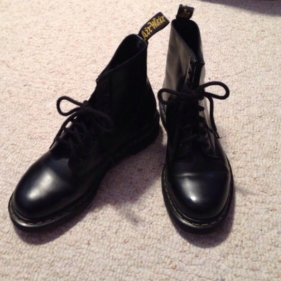 Dr. Martens Boots - Dr. Martens
