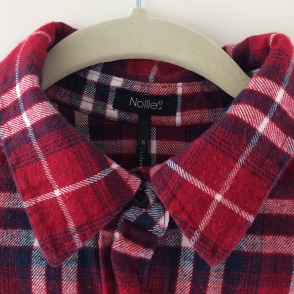 Cropped Plaid ButtonUp - Picture 2 of 4