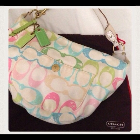 Coach Bag !! Pre loved !! 👜 - Picture 2 of 2