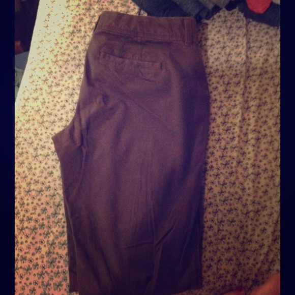 2 regular old navy khakis brown - Picture 1 of 3