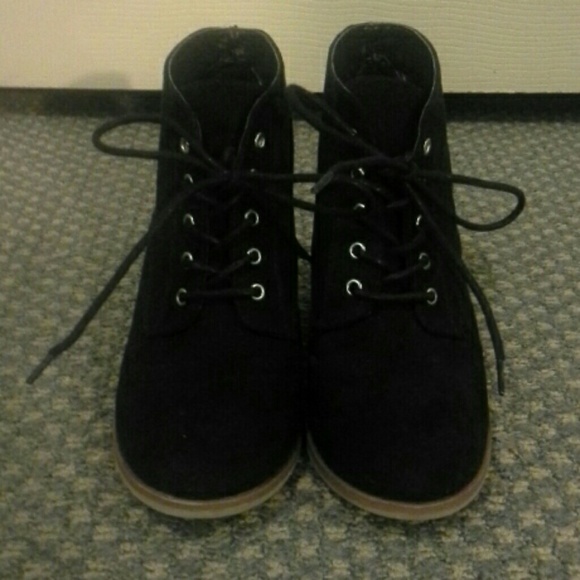 Black booties with brown heel