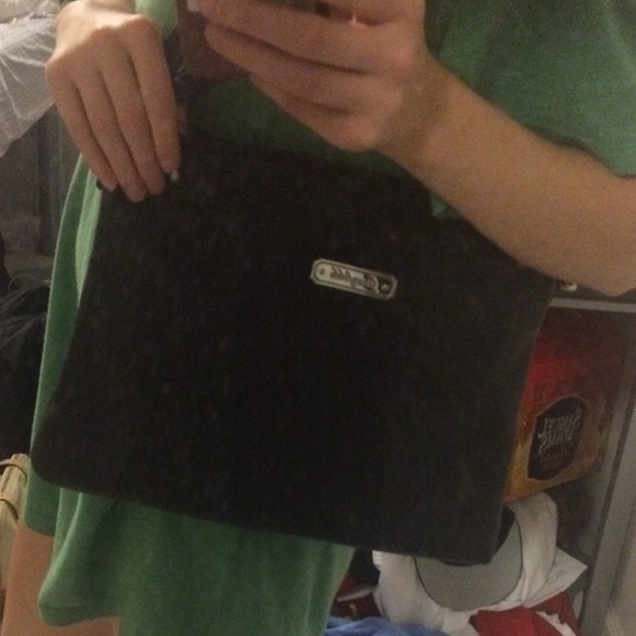 Gorgeous black purse/iPad holder - Picture 4 of 4