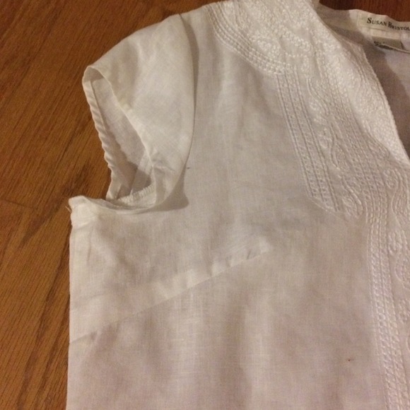 White blouse - Picture 4 of 4