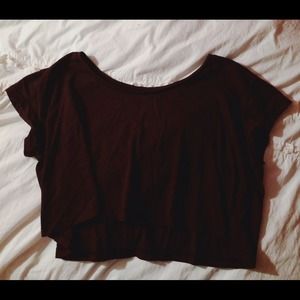 maroon crop top