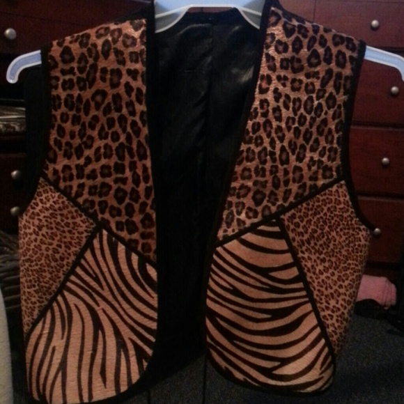 Vest - Picture 1 of 2