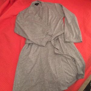 Super cozy robe (like new)