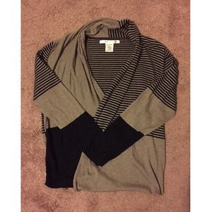 Max studio cross front sweater(brown/black)