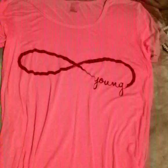 Short sleeve shirt