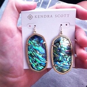 Kendra Scott Danielles abalone shell