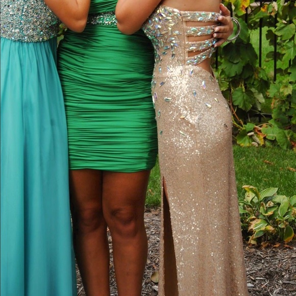 Homecoming dress - Picture 3 of 3