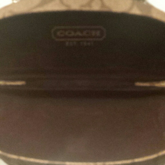 ๐COACH 100% Auth Signature C Glass Sunglass Case - Picture 3 of 4