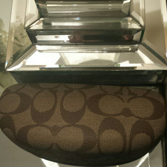 ๐COACH 100% Auth Signature C Glass Sunglass Case - Picture 4 of 4