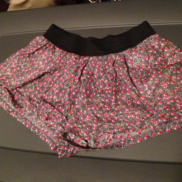 Forever 21 girls shorts