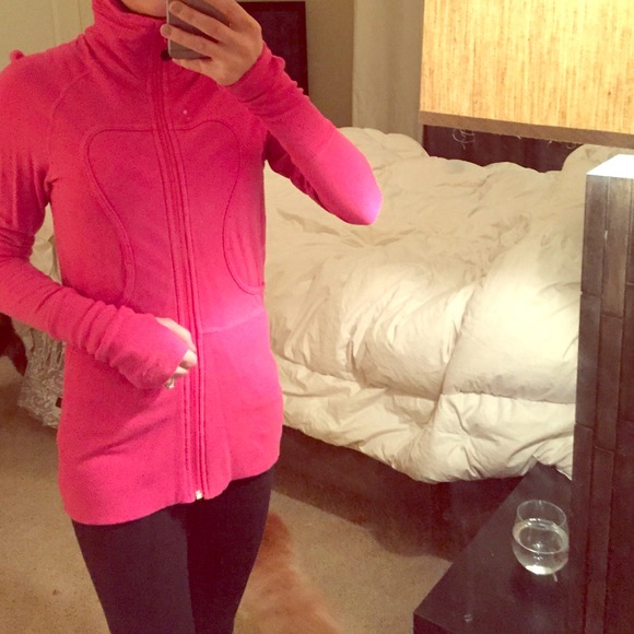 🎀 Pink Lululemon long zip up 🎀