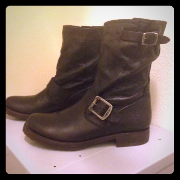 Authentic Frye Veronica Short Boots