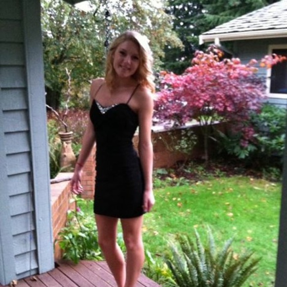 Dress! Great condition! - Picture 2 of 2