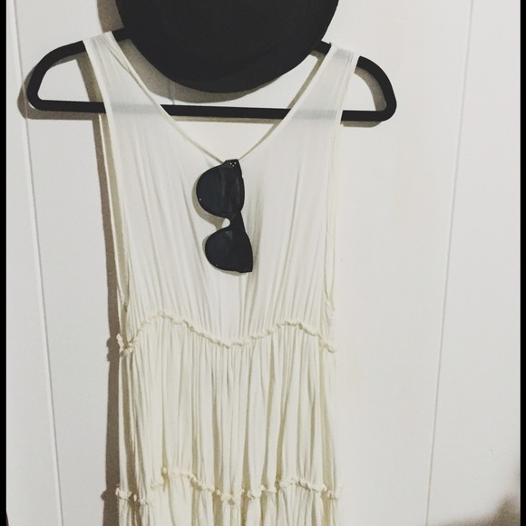 Brandy Melville cut out dress