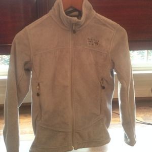 Mountain hardware jacket