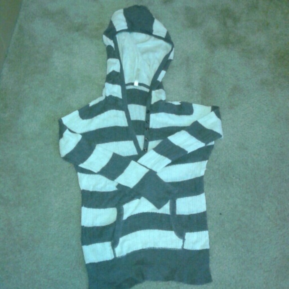 Hooded Brown and cream sweater