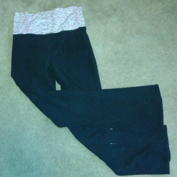Pink glitter cheetah print yoga pants