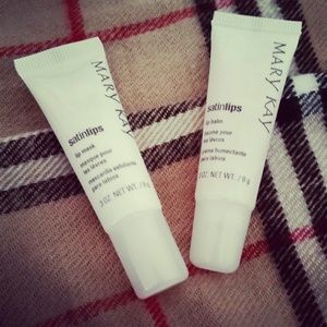 Mary Kay Satin Lips Set