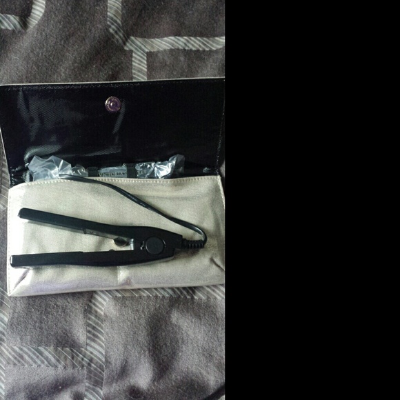 Mini hot iron with clutch