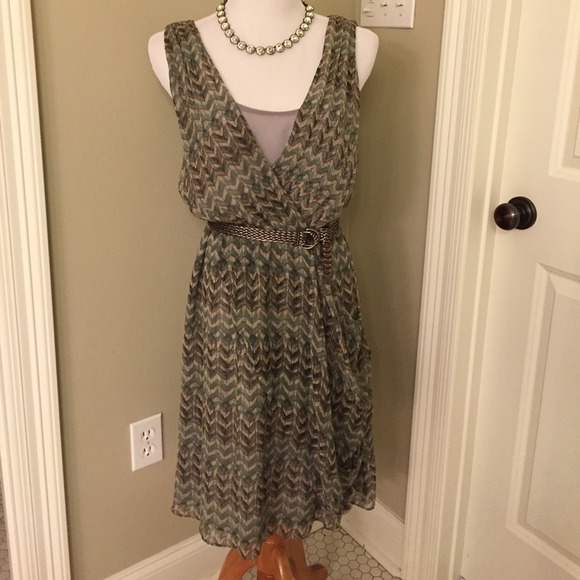 Anthropologie Dresses & Skirts - Anthro We Love Vera patterned dress size 8