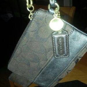 Wristlet