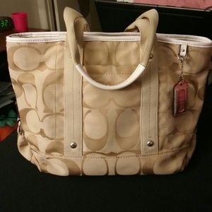 Khaki n Brown coach bag trade with cayxoxo