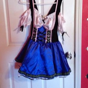 Beer girl costume