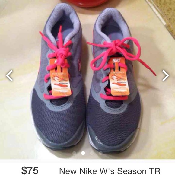 Nike Shoes - NWT Authentic Ladies W' season TR