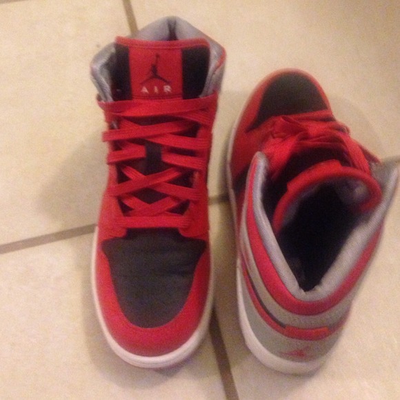 Nike Air Jordan 1 Mid GS