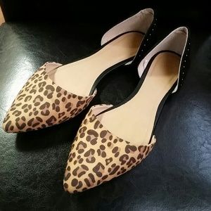 Like New Gap Cheetah Flat