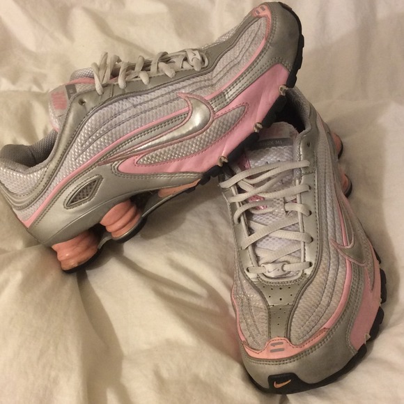 Nike shocks size 9.5