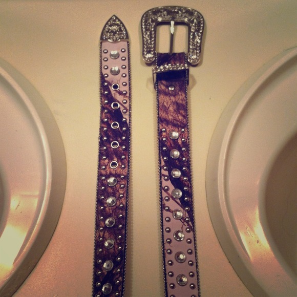 Brand new belt from Lowrys ! - Picture 1 of 1