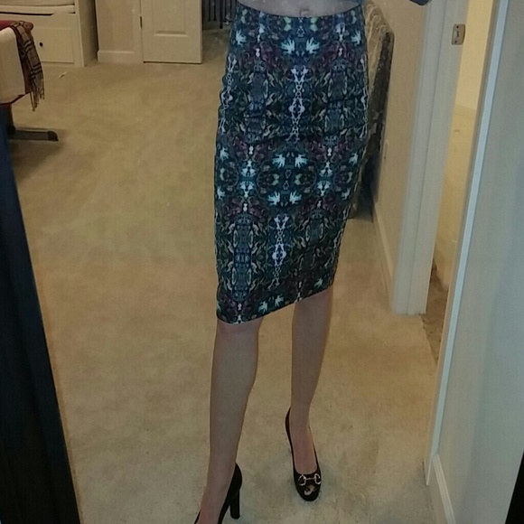 🎈BUNDLE FOR SHERRI🎈Zara pencil skirt - Picture 4 of 4