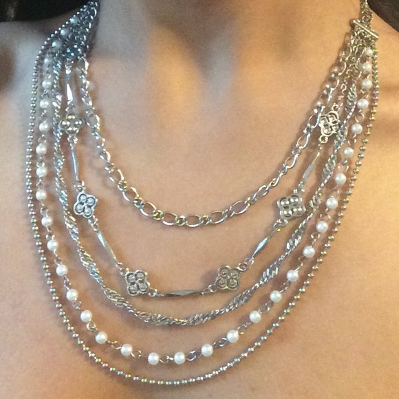 NWOT 5-chain necklace