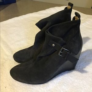 Grey suede ankle length wedge boot