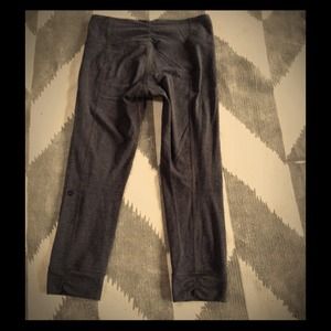 Lululemon COTTON crops