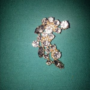 Ear cuff earrings!!! 💗💓